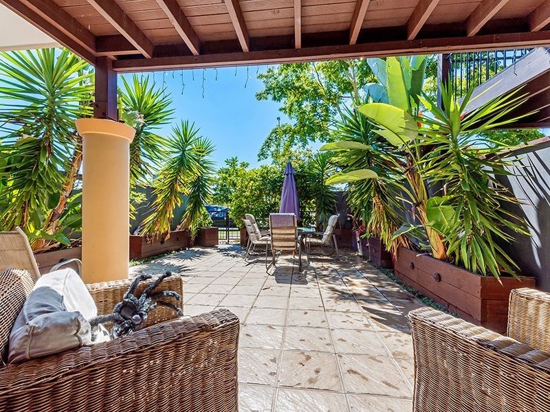 6/302 Christine Avenue, Varsity Lakes QLD 4227