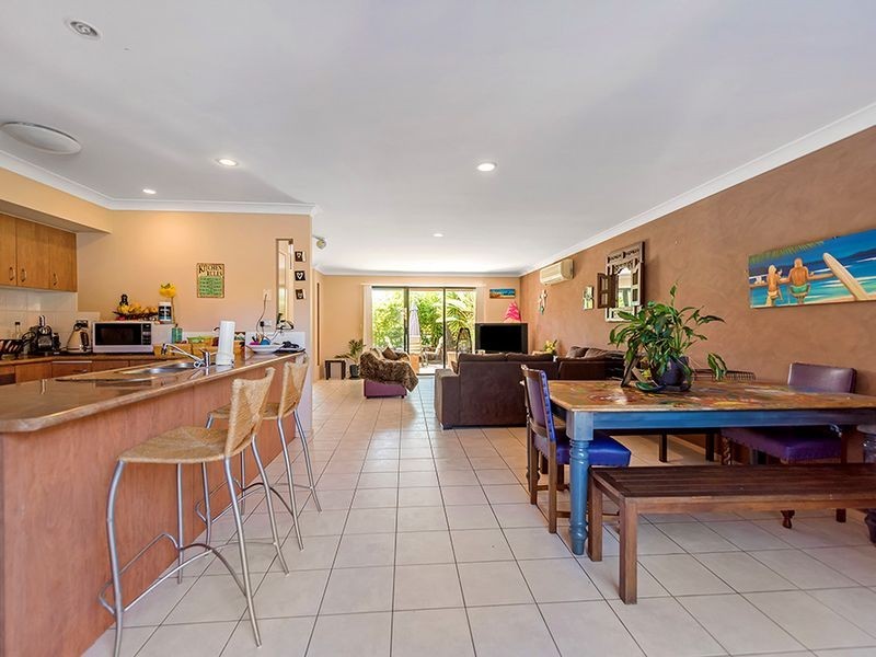 6/302 Christine Avenue, Varsity Lakes QLD 4227