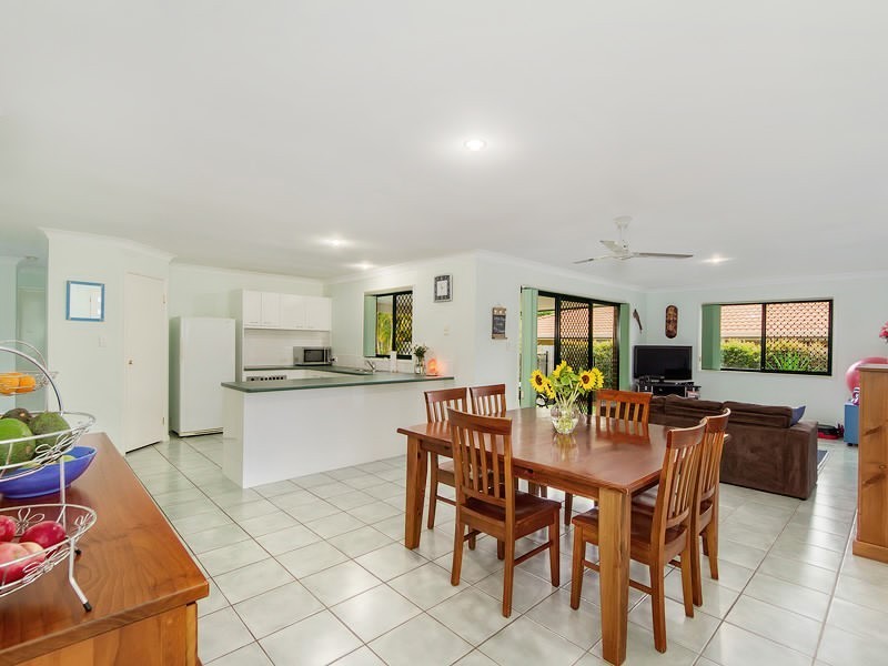 35 Northlakes Drive, Elanora QLD 4221