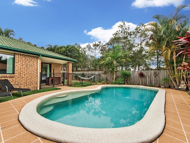 35 Northlakes Drive, Elanora QLD 4221