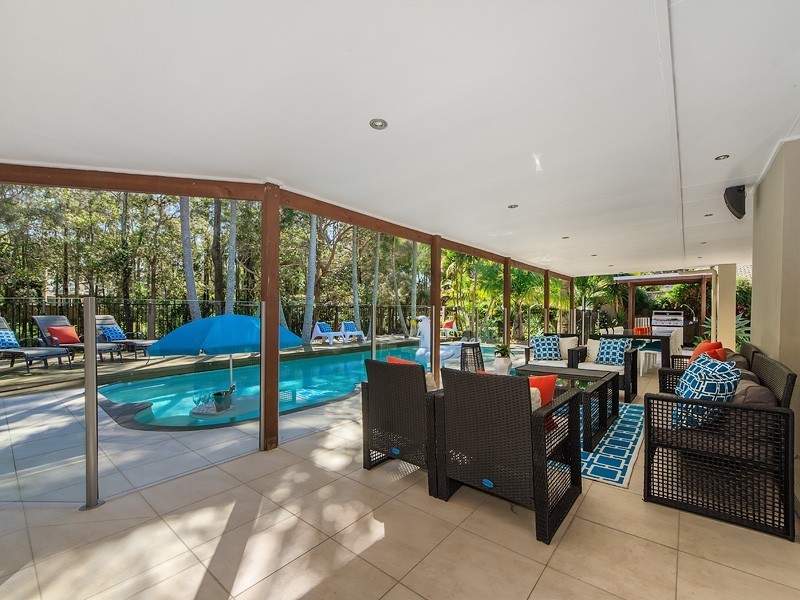 4 Pinnacle Court, Robina QLD 4226