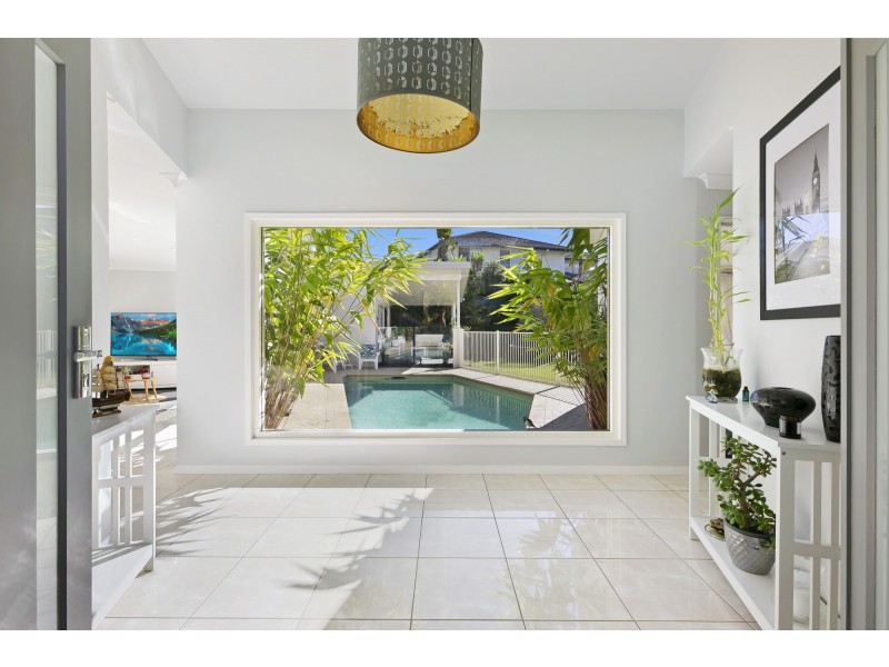 23 Heights Drive, Robina QLD 4226