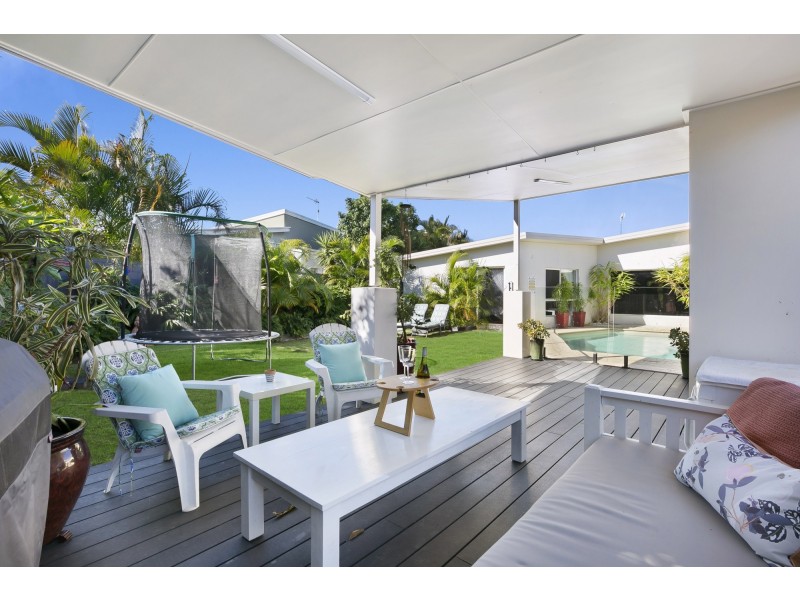 23 Heights Drive, Robina QLD 4226