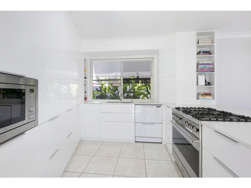 23 Heights Drive, Robina QLD 4226