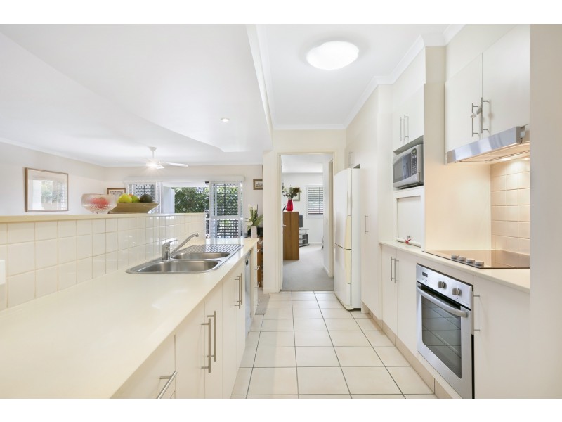 14/1 Riverwalk Avenue, Robina QLD 4226