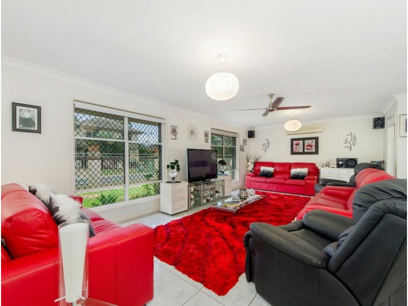 4 Casablanca Court, Burleigh Waters QLD 4220