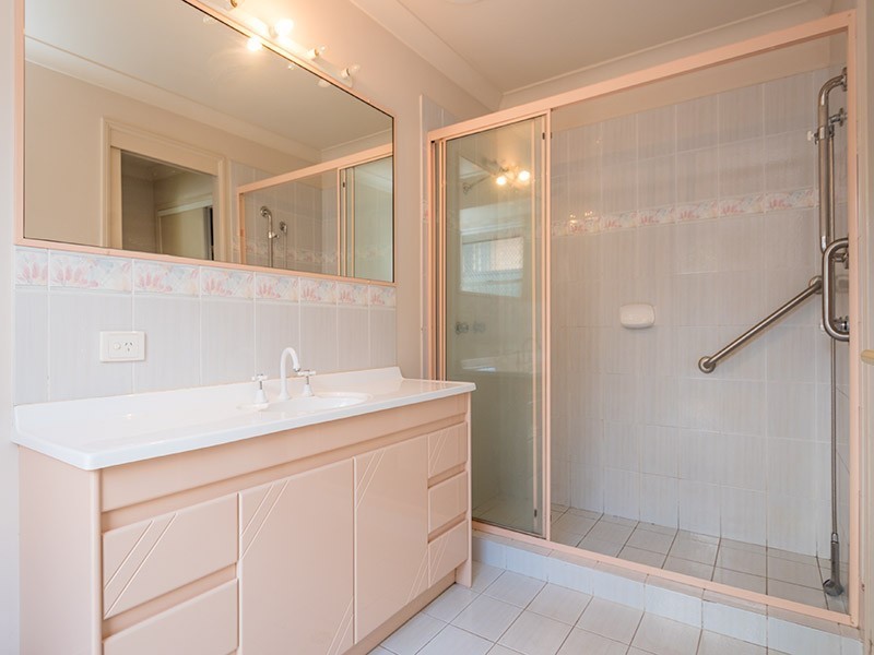 1 Wardley Drive, Parkwood QLD 4214