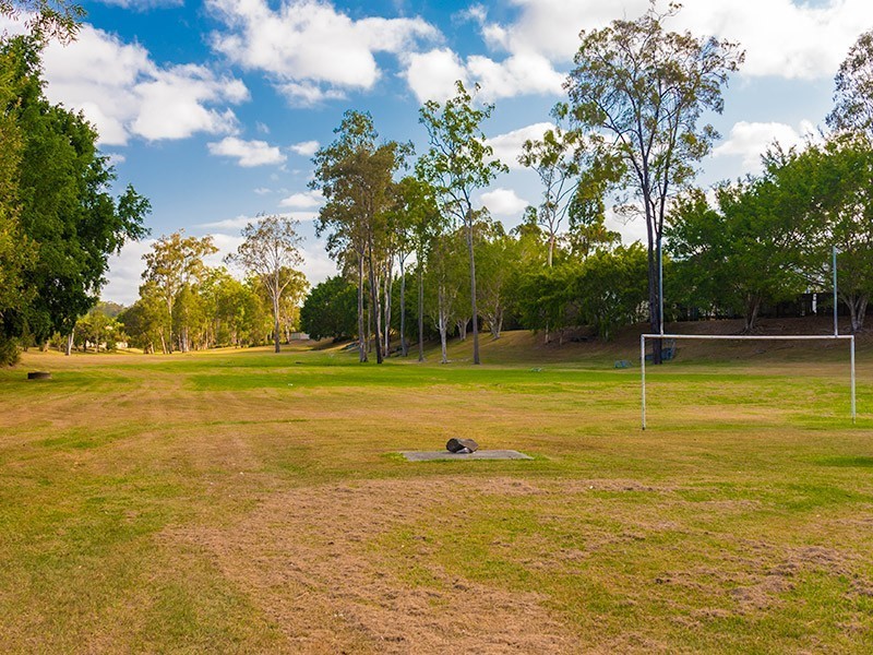 1 Wardley Drive, Parkwood QLD 4214