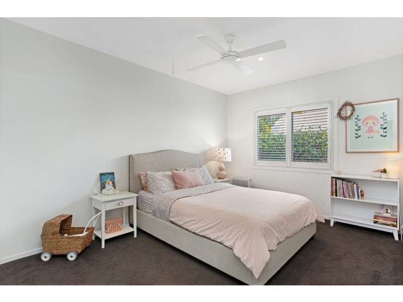 9 Seaside Drive, Mermaid Beach QLD 4218