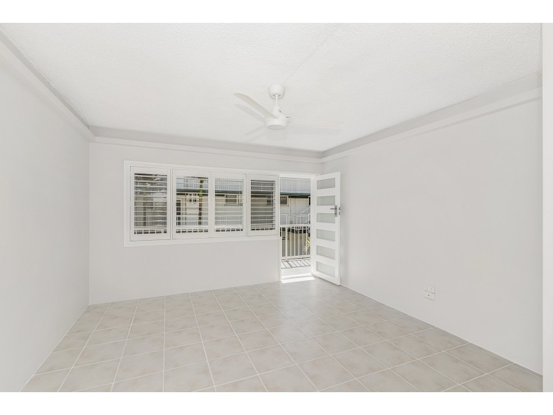 6/8-12 Marine Parade, Miami QLD 4220