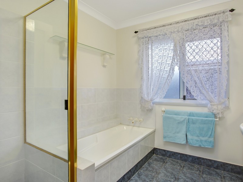 29 Stanford Avenue, Varsity Lakes QLD 4227