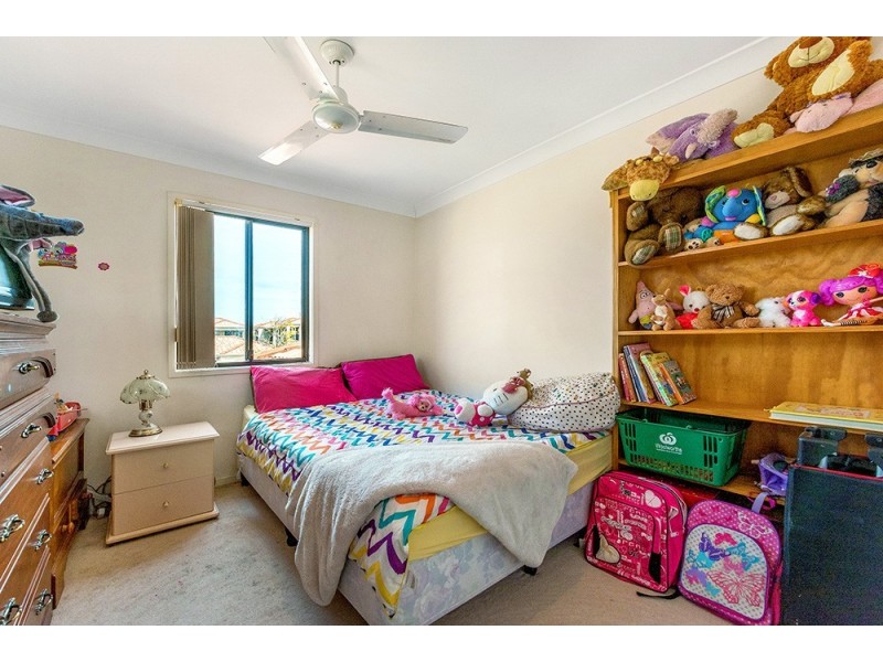 2/302 Christine Avenue, Varsity Lakes QLD 4227