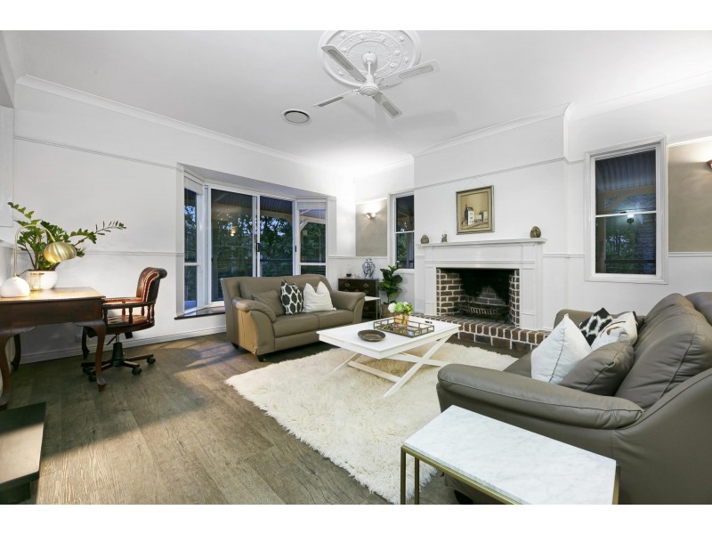 44 Harry Mills Drive, Worongary QLD 4213