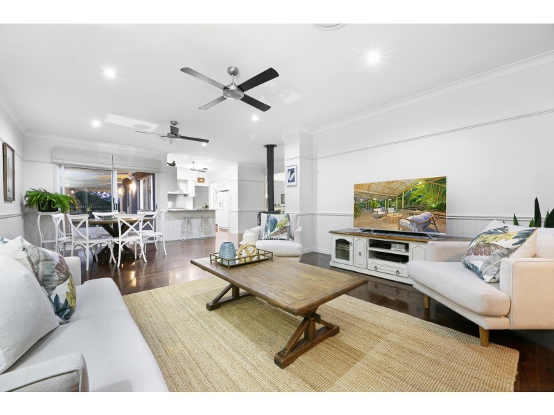 44 Harry Mills Drive, Worongary QLD 4213