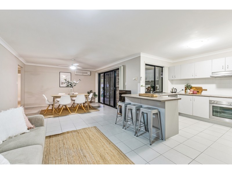 31 Cossington Circuit, Maudsland QLD 4210