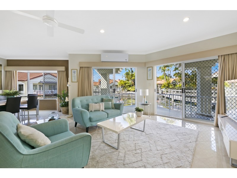 41/24 Ron Penhaligon Way, Robina QLD 4226