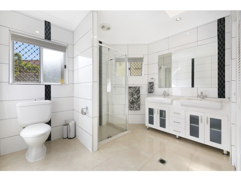 41/24 Ron Penhaligon Way, Robina QLD 4226