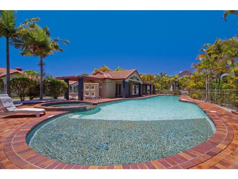 41/24 Ron Penhaligon Way, Robina QLD 4226