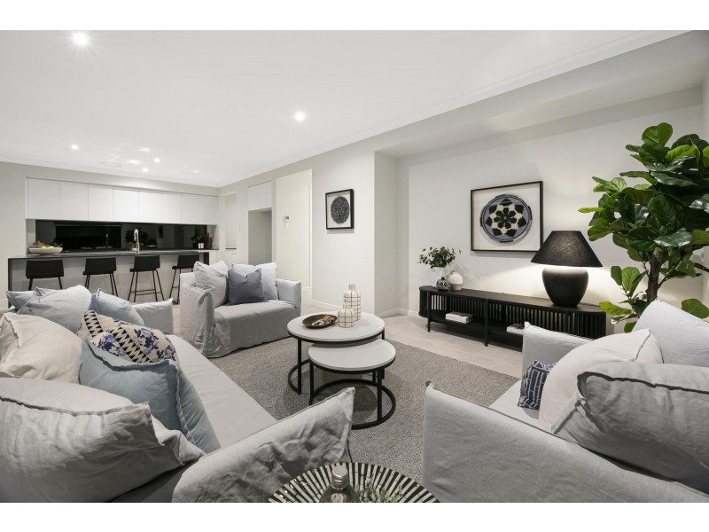 32B Viscount Drive, Tallai QLD 4213