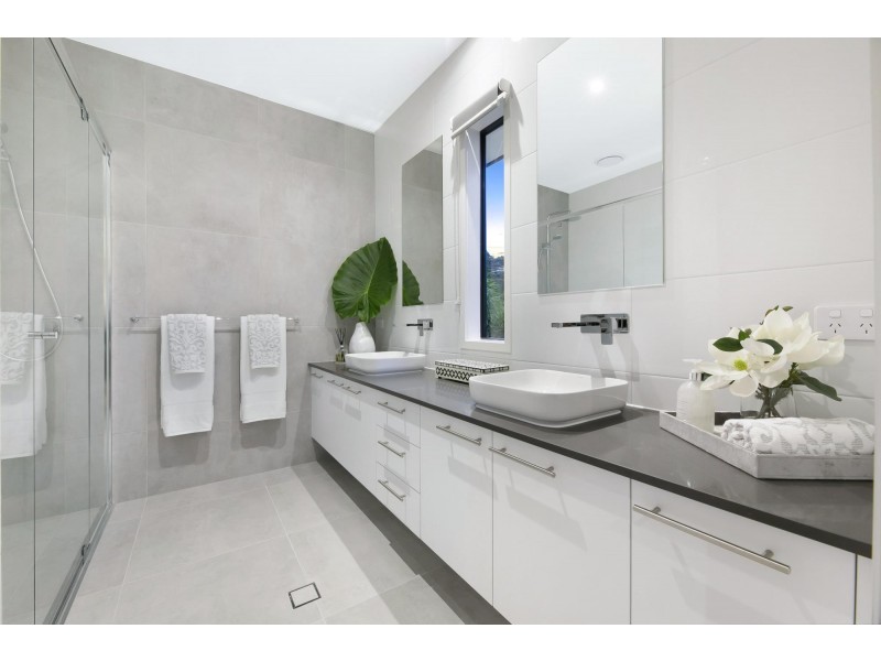 32B Viscount Drive, Tallai QLD 4213