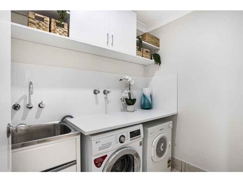 13/323 Christine Avenue, Varsity Lakes QLD 4227