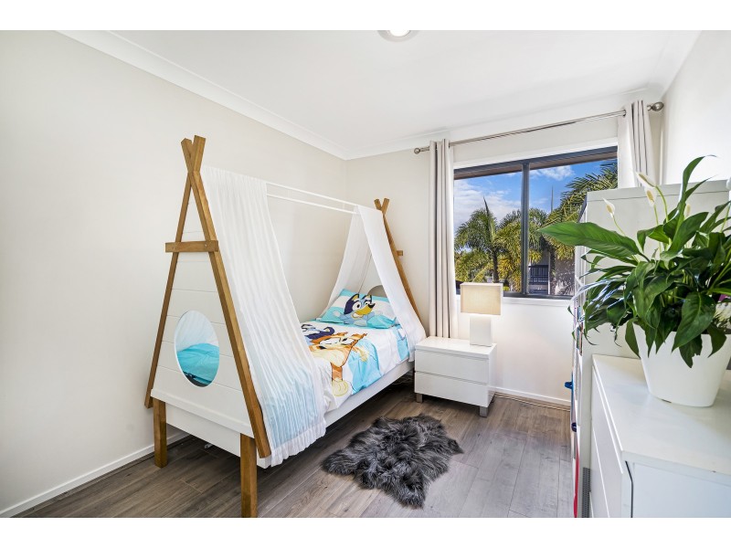 13/323 Christine Avenue, Varsity Lakes QLD 4227