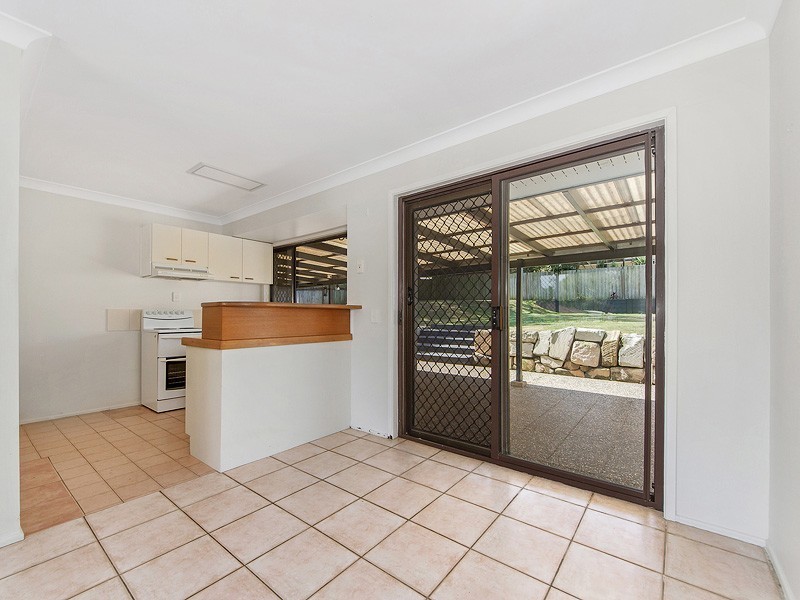 6 Bushtree Court, Burleigh Waters QLD 4220