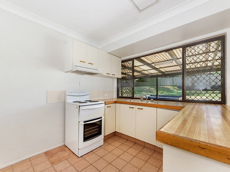 6 Bushtree Court, Burleigh Waters QLD 4220