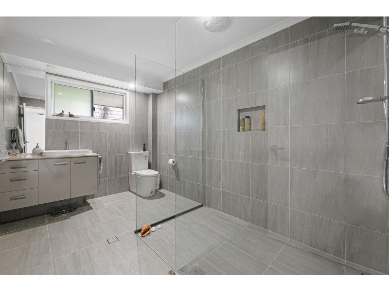 5 Opal Court, Carrara QLD 4211