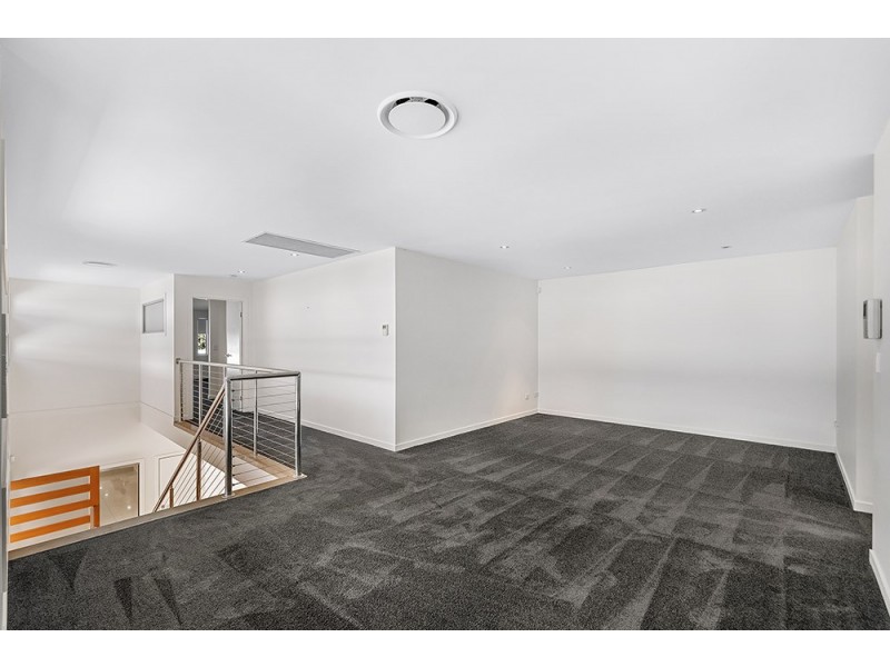 8004B Vista Drive, Benowa QLD 4217