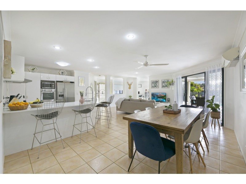 24 Sirec Way, Burleigh Heads QLD 4220