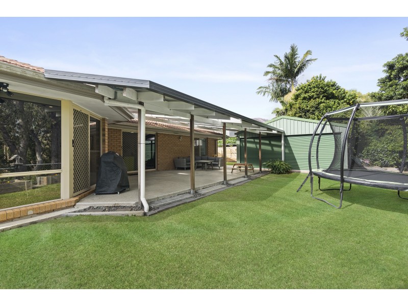 11 Baltimore Crt, Carrara QLD 4211