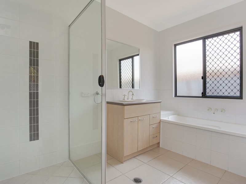 9 Abraheim Court, Mudgeeraba QLD 4213