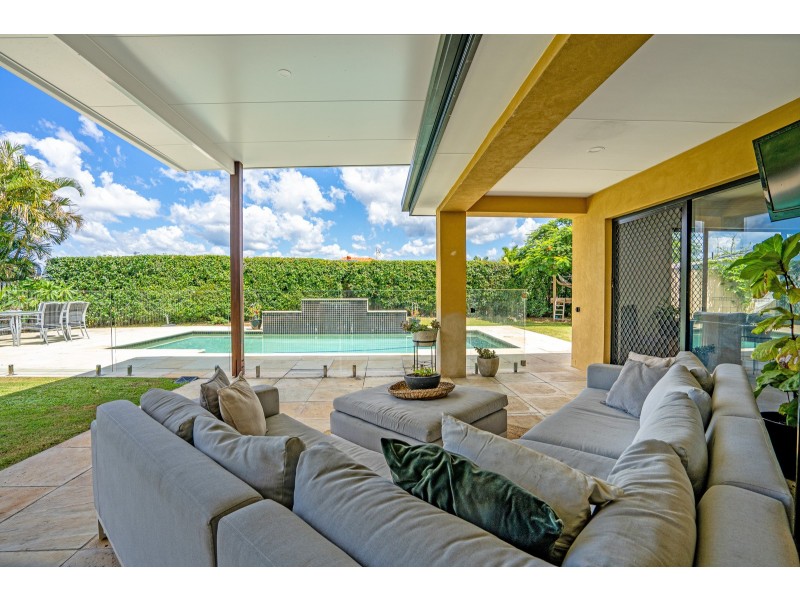 24 Straite Drive, Robina QLD 4226