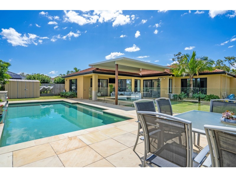 24 Straite Drive, Robina QLD 4226