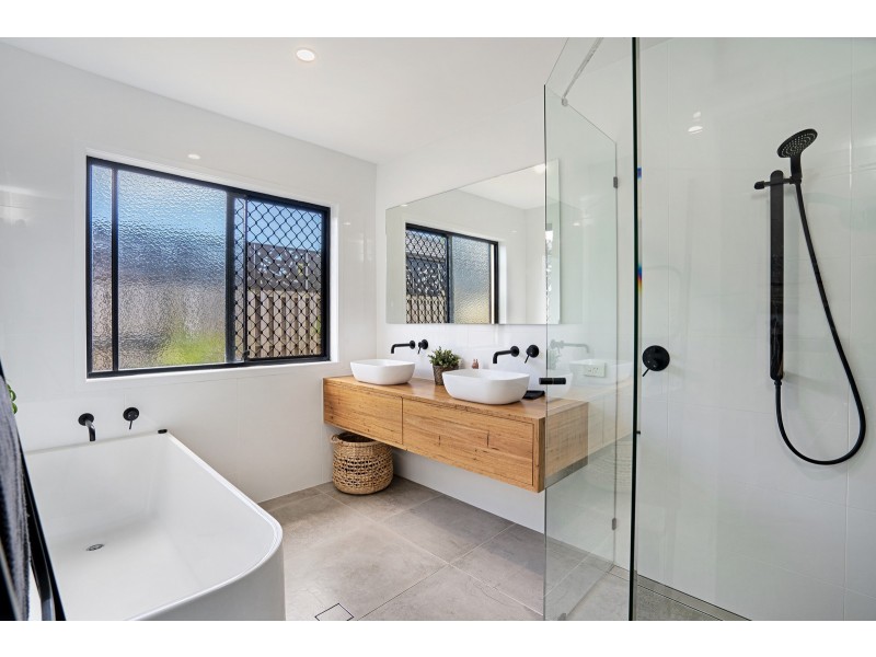 24 Straite Drive, Robina QLD 4226