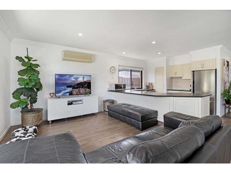 24 Straite Drive, Robina QLD 4226