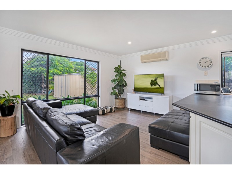 24 Straite Drive, Robina QLD 4226