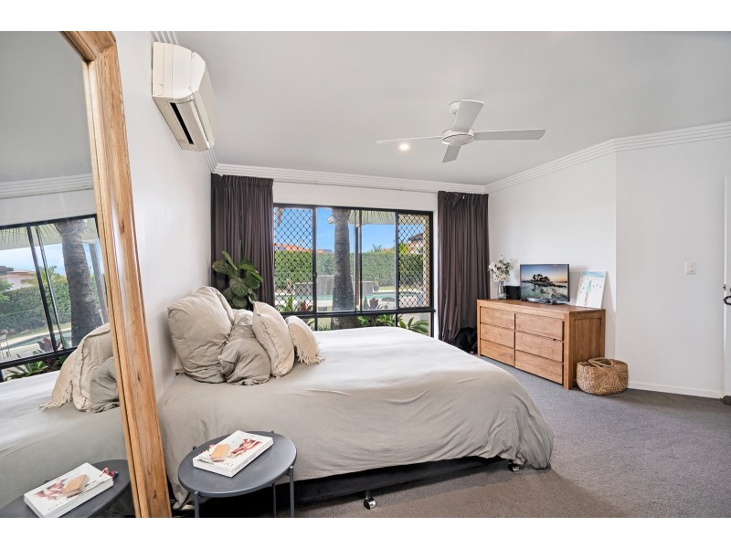 24 Straite Drive, Robina QLD 4226