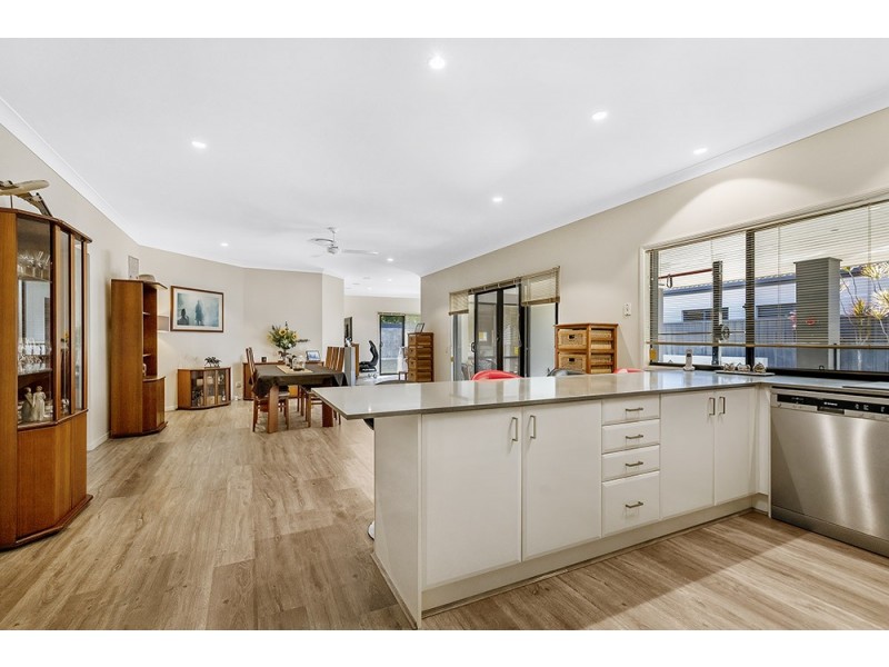 37 Gerona Circuit, Varsity Lakes QLD 4227