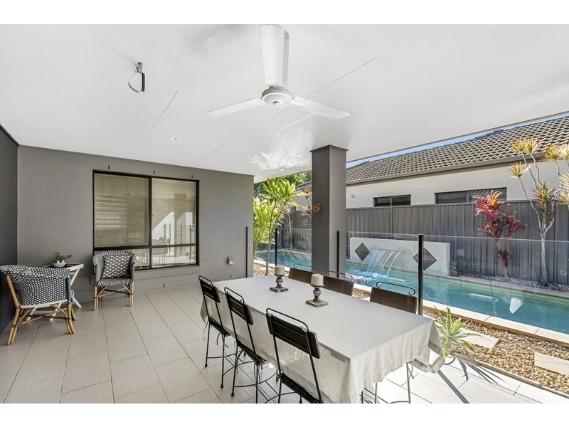 37 Gerona Circuit, Varsity Lakes QLD 4227