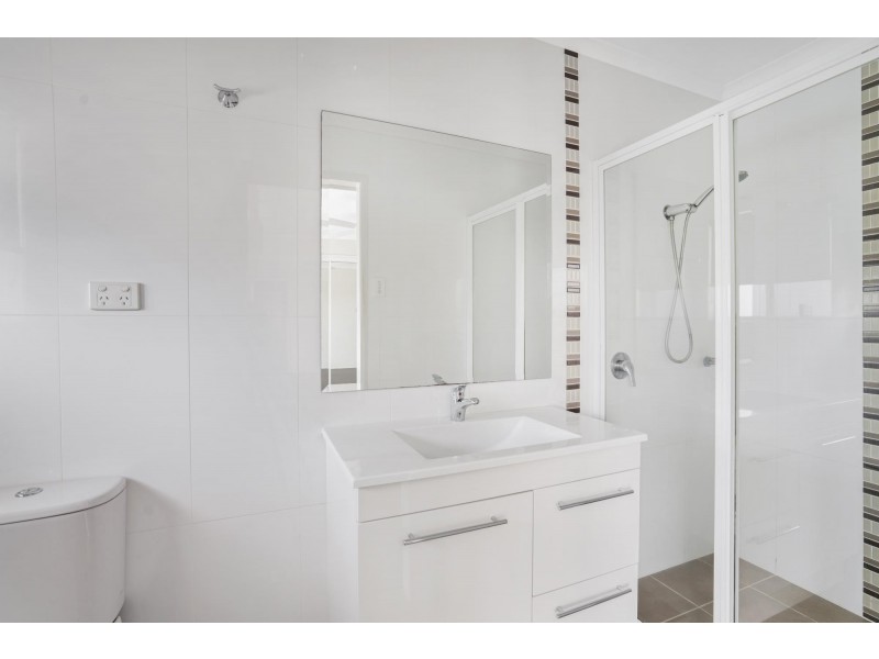 Three Seaspray Street, Paradise Point QLD 4216