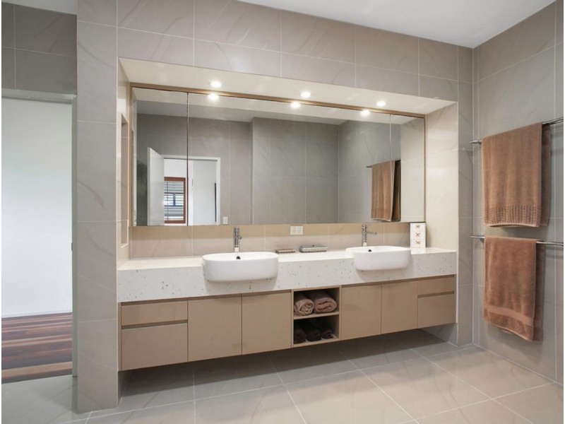 12 Border Drive, Currumbin Waters QLD 4223