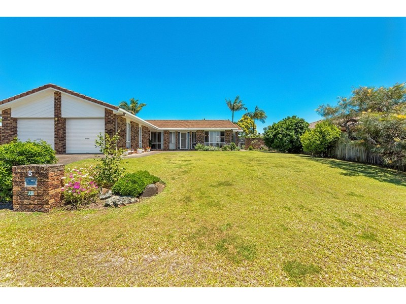 5 Colonsay Crescent, Merrimac QLD 4226