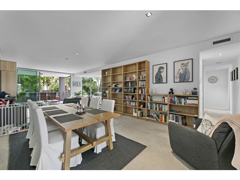 UNIT 112/22-24 Ben Lexcen Drive, Robina QLD 4226