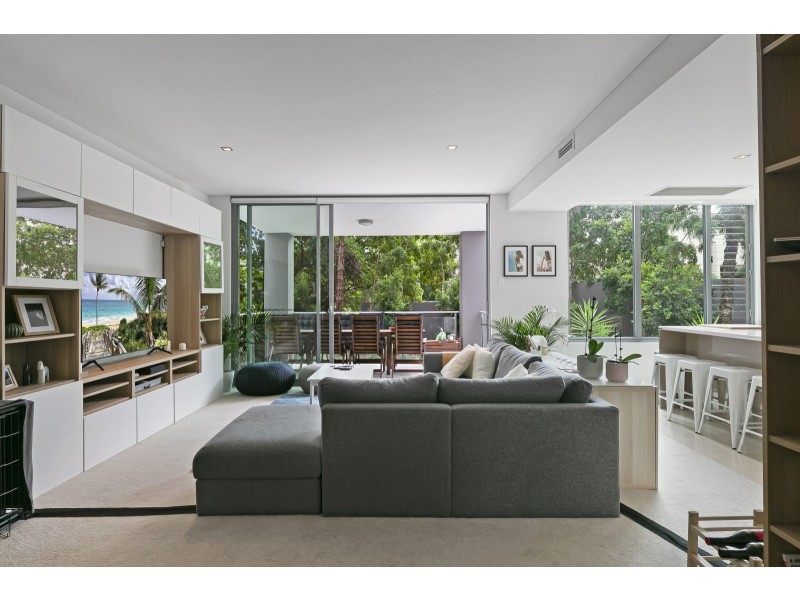 UNIT 112/22-24 Ben Lexcen Drive, Robina QLD 4226