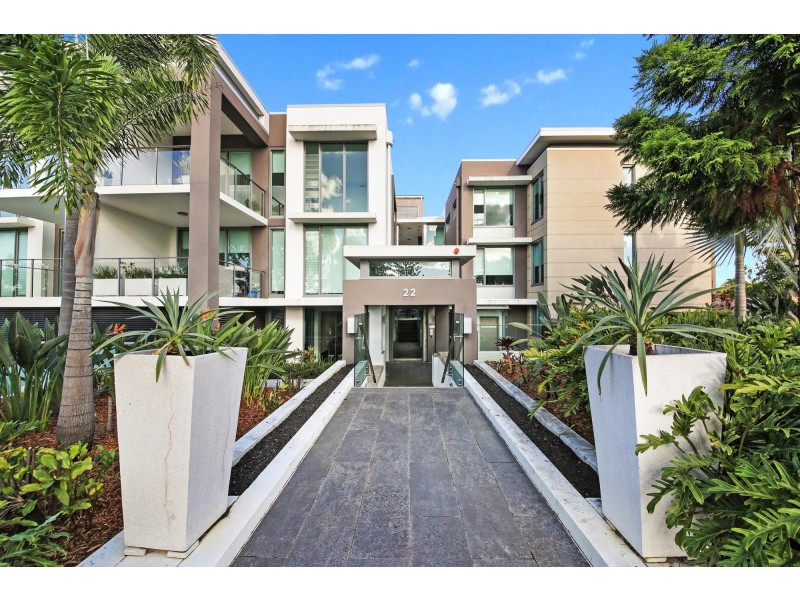 UNIT 112/22-24 Ben Lexcen Drive, Robina QLD 4226