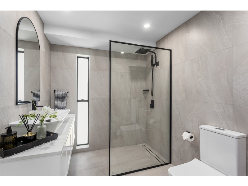 Twenty One Horizon Avenue, Ashmore QLD 4214