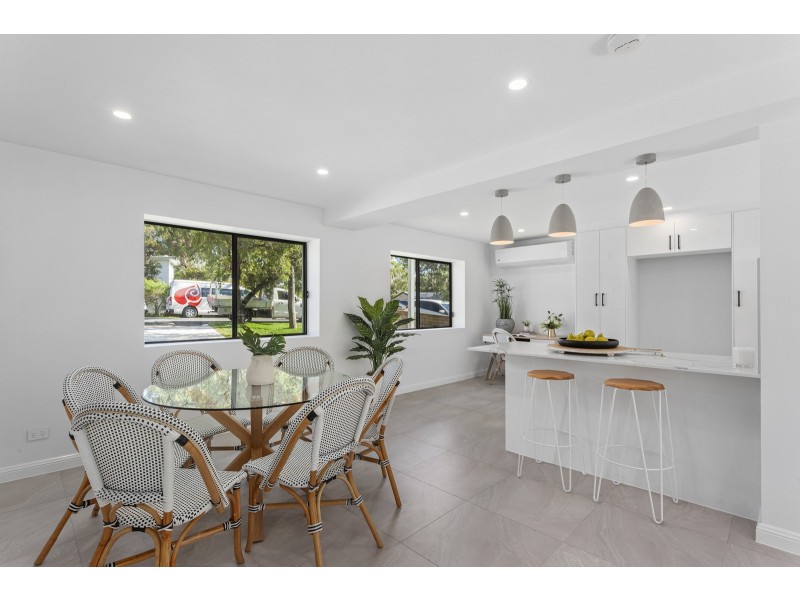Twenty One Horizon Avenue, Ashmore QLD 4214