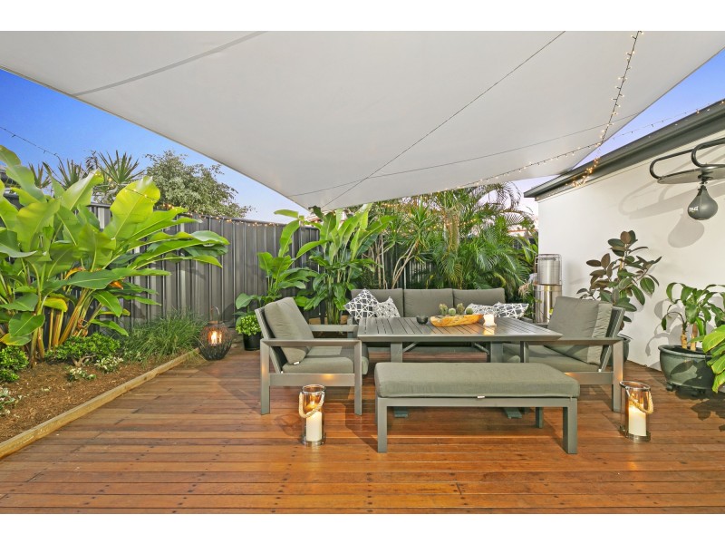 3 Mustique Court, Burleigh Waters QLD 4220